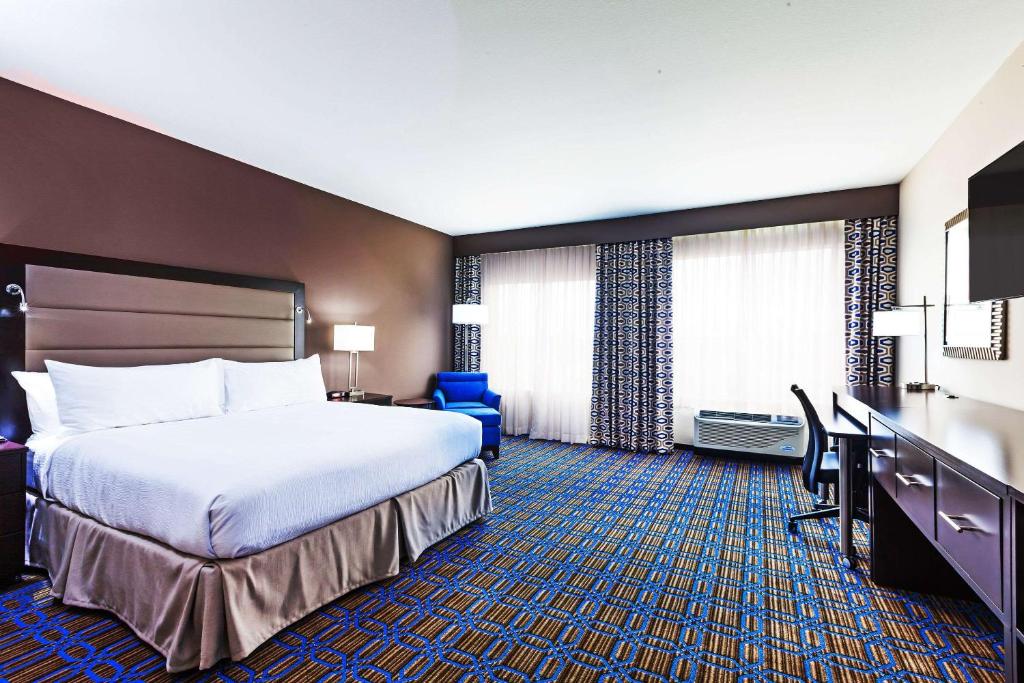Clarion Hotel The Colony - Plano West image