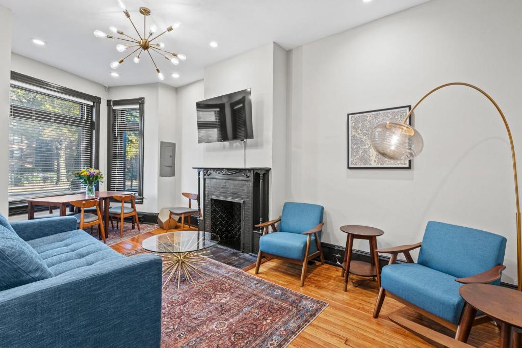 Spacious Historic Retreat - Logan Circle Rowhouse image