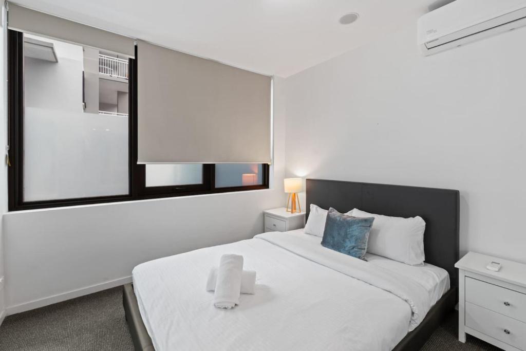 2BR Apartment in Prime Location