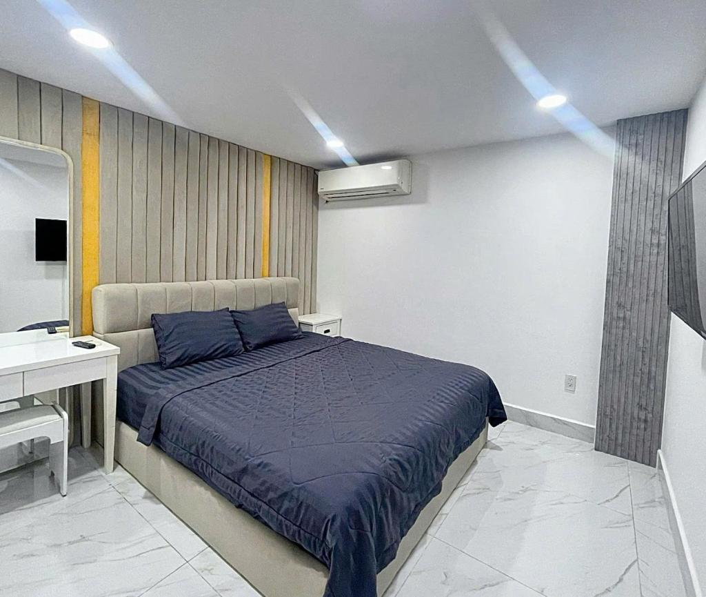 Golden Sun 3 Apartment