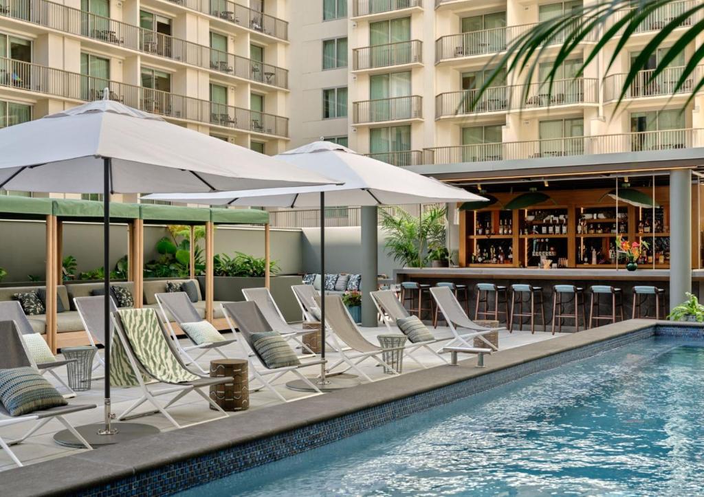 Romer House Waikiki - Adults Only image