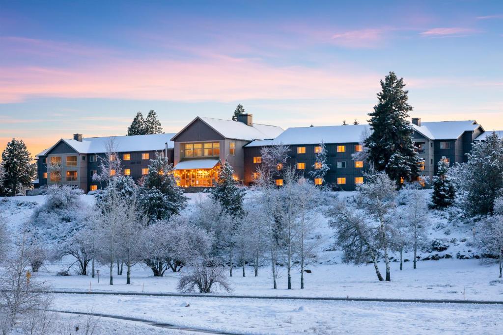 Running Y Resort image