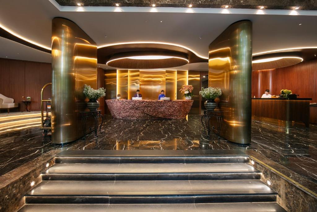 May De Ville Corner Hotel