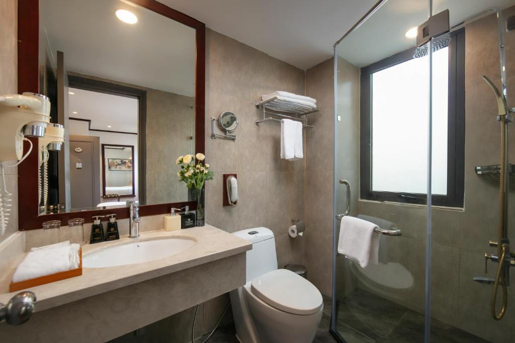 May De Ville Corner Hotel