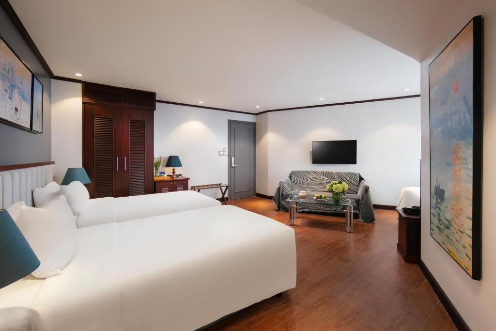 May De Ville Corner Hotel