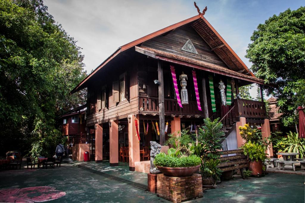 Joy's House & Tour photo 3