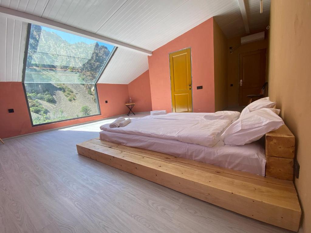 Hotel Arevi Yeghegis photo 4