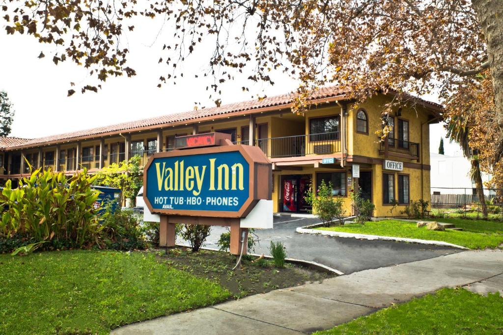 Valley Inn San Jose image