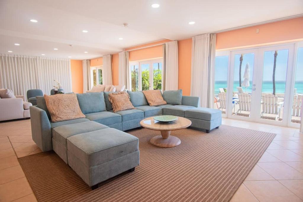 Arashi Beachfront - The best sunsets in Aruba! photo 2