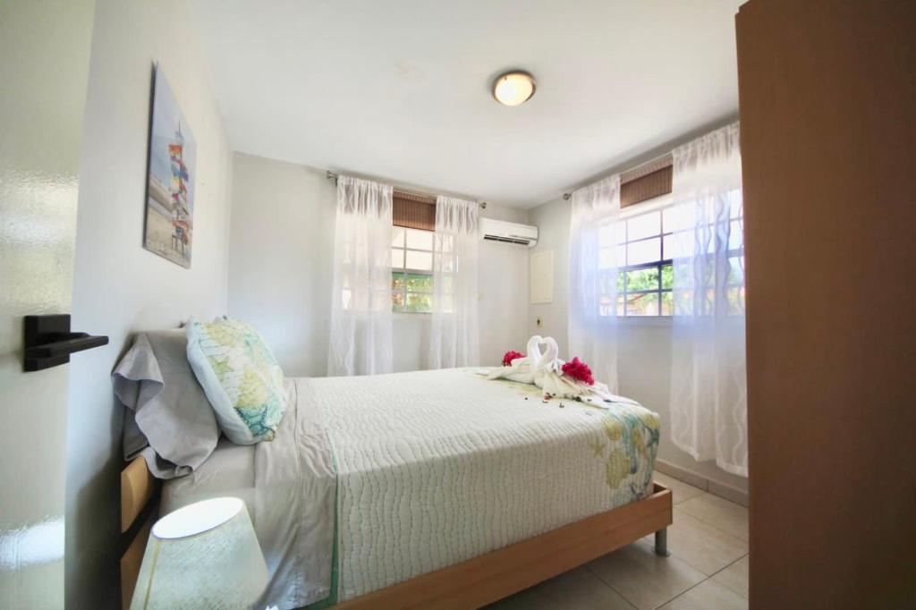 Beija Flor Entire home in Oranjestad, Aruba photo 2