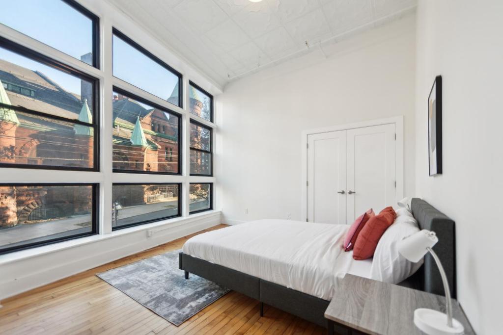 Washington Lofts 109 Spacious 1 Bedroom 1 Bath image