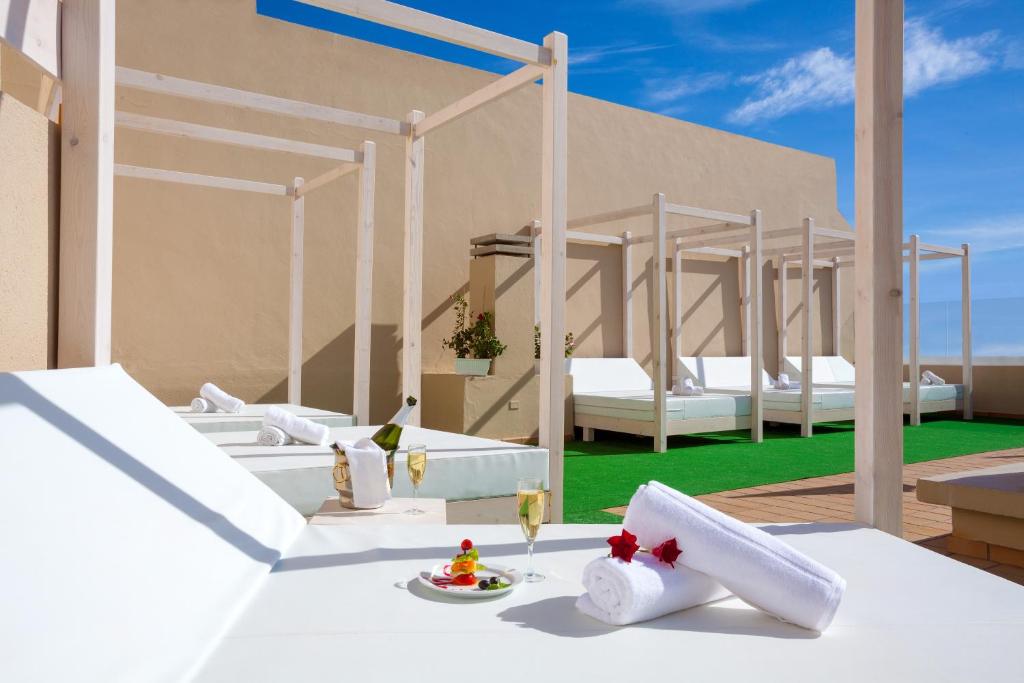 Aparthotel Los Dragos del Sur photo 1