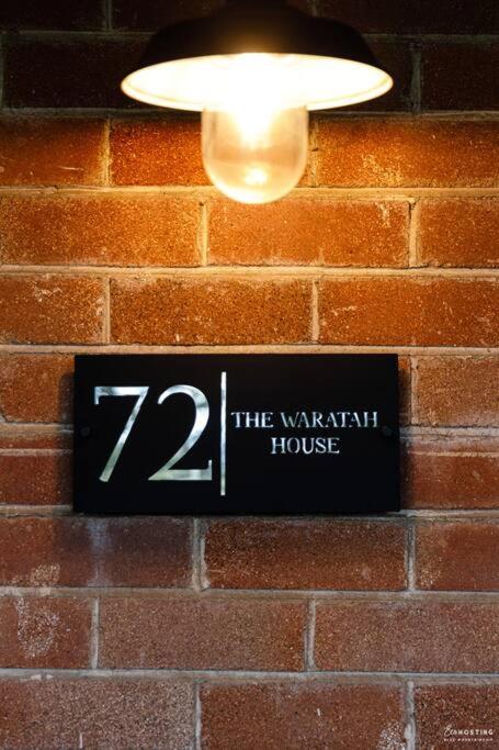 The Waratah House close to town center photo 2