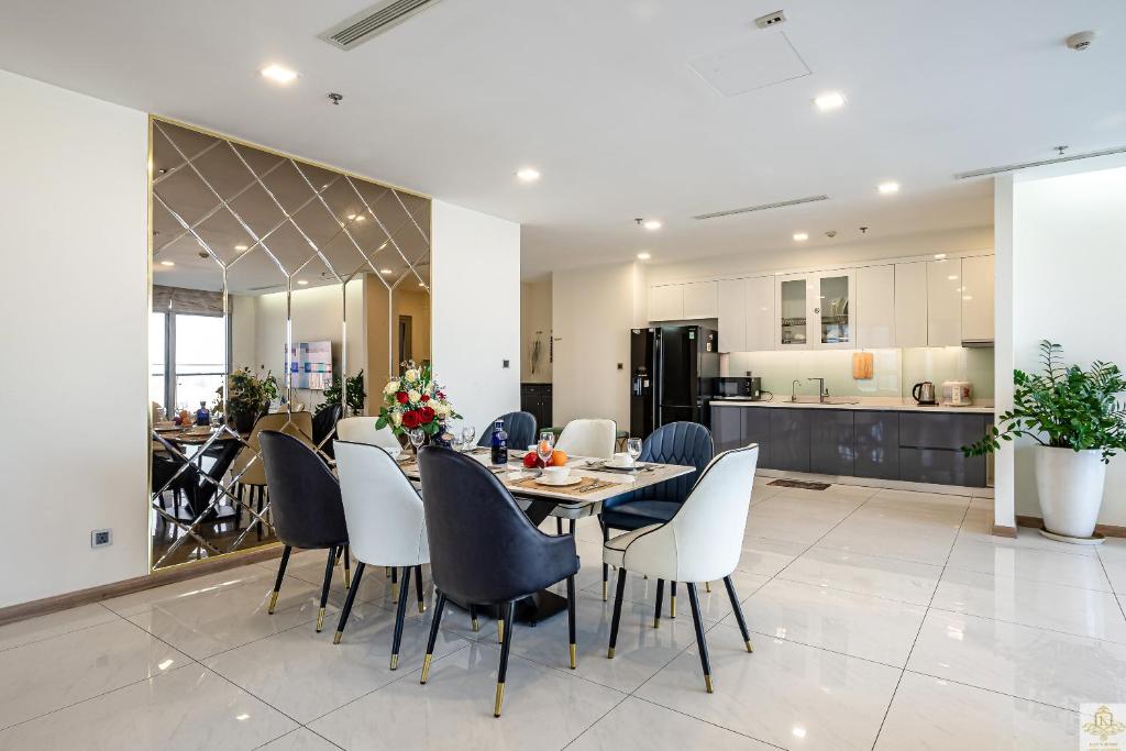 Landmark Plus Residents Suite