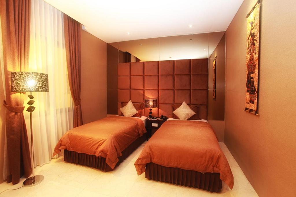 The Palais Dago Hotel - Tap to explore photos