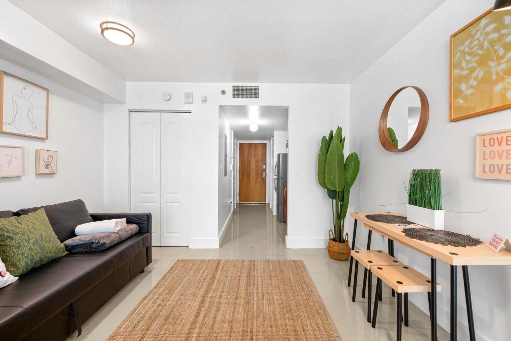 Beautiful Condo w Breathtaking Views! - Tap to explore photos