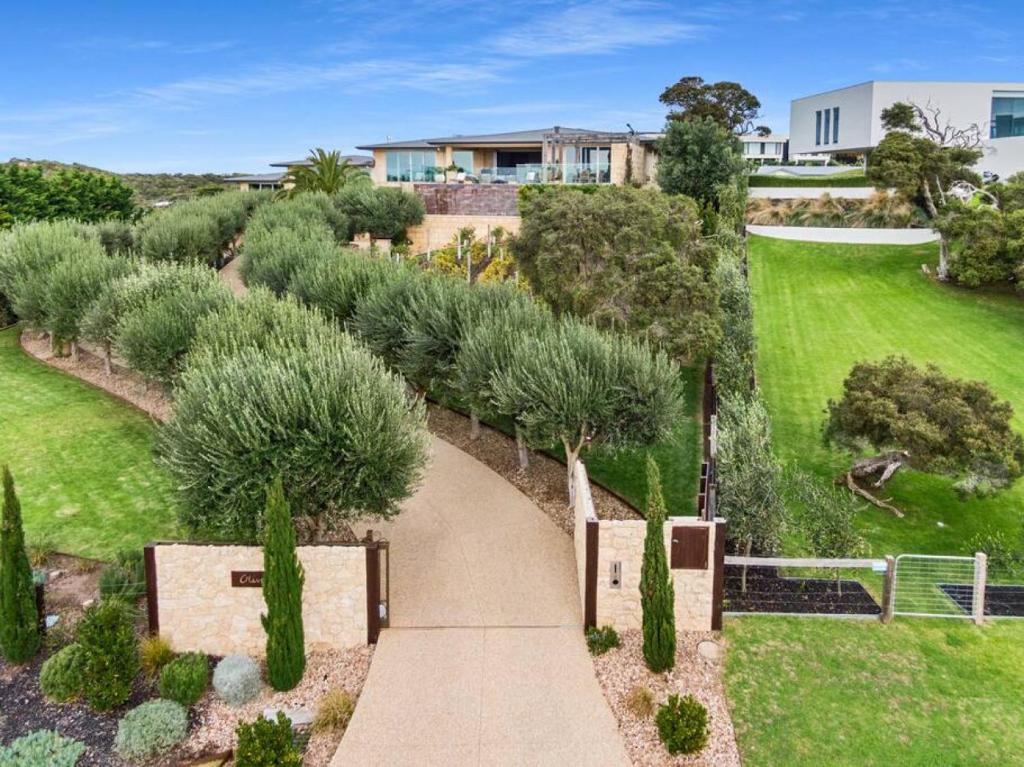 VILLA SKYFALL photo 2