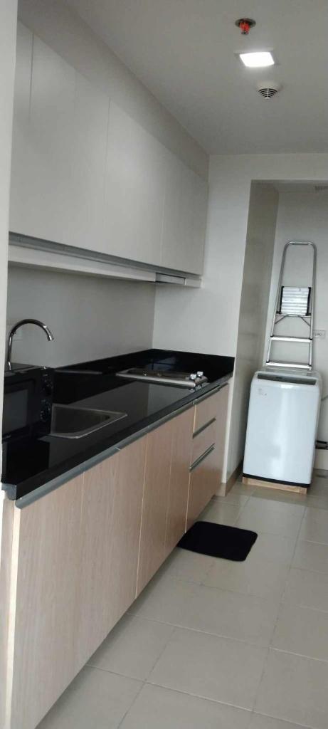 Cozy, spacious and well lighted condo - Tap to explore photos