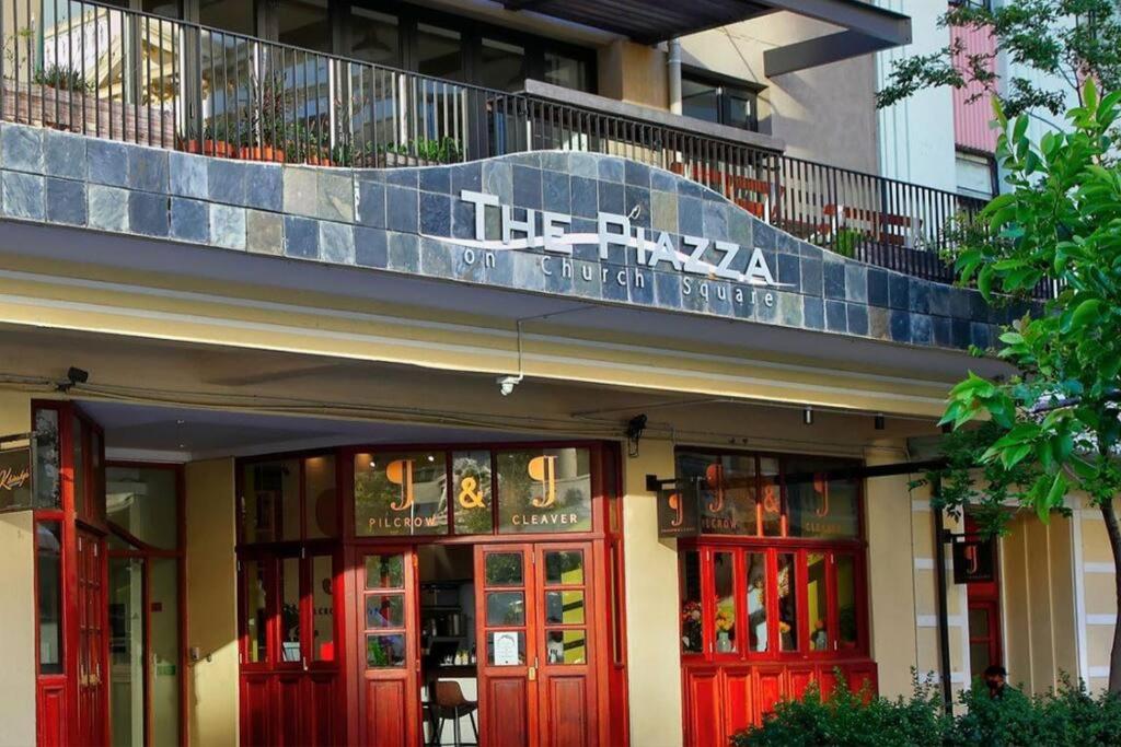 Piazza on Church Square