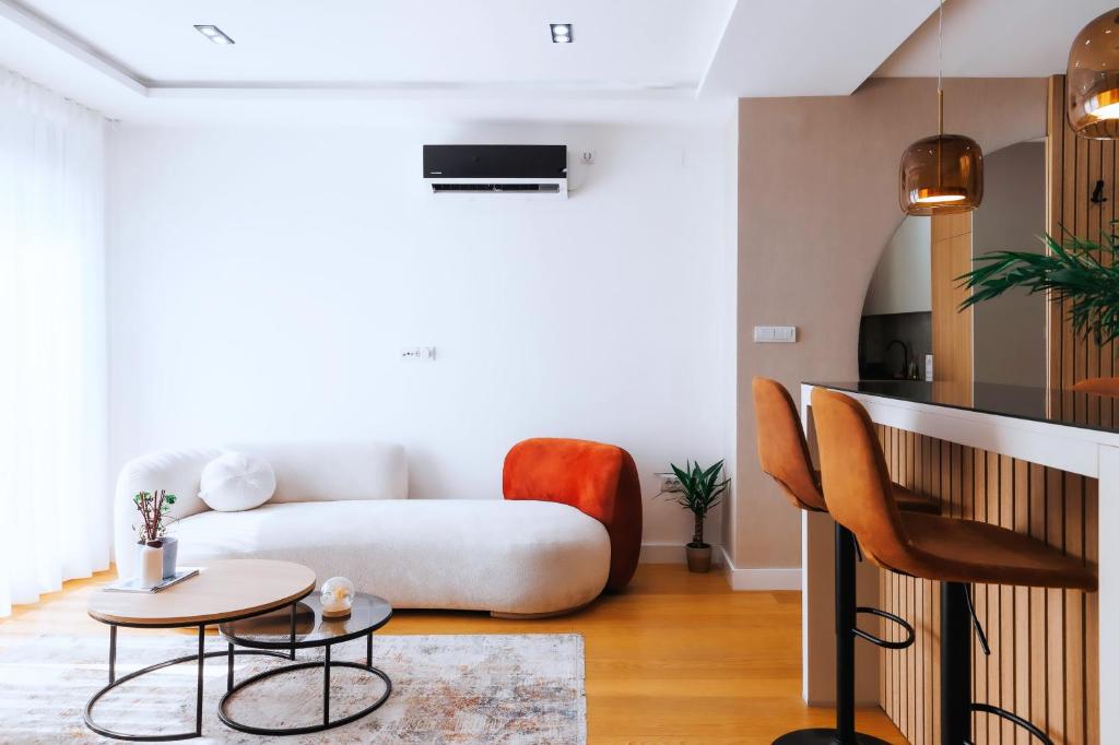 Belgrade Rooftop Experience, Modern Luxury & Views - Tap to explore photos