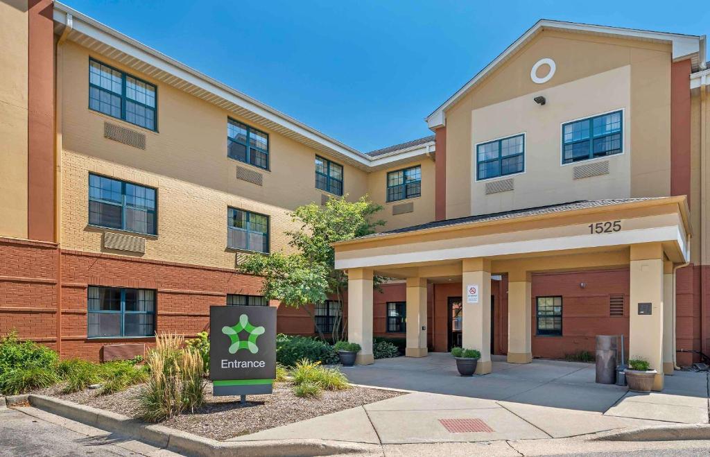 Extended Stay America Suites Chicago Buffalo Grove Deerfield image
