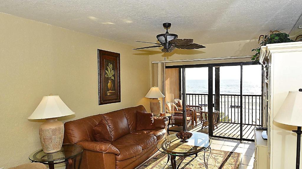 Villa Madeira 208 image