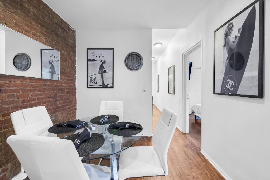 Chic 3Bd In Prime Park Slope image