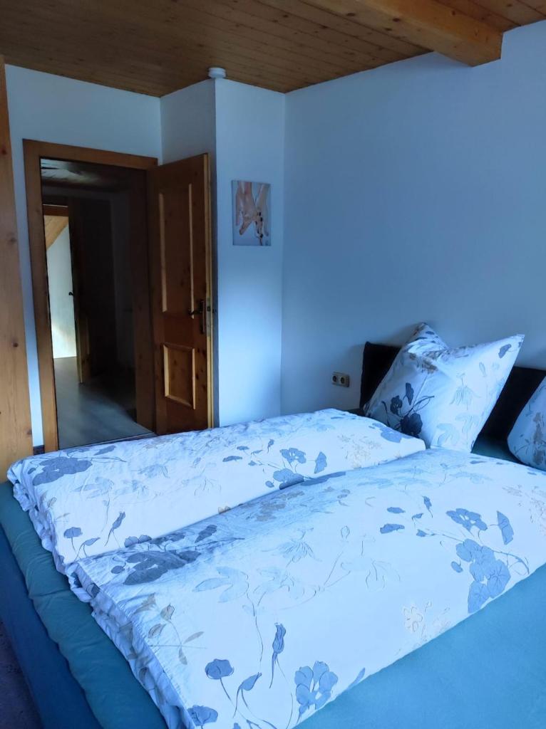 Apartment Weitblick - Cosy 65m2 appartment with balcony photo 1