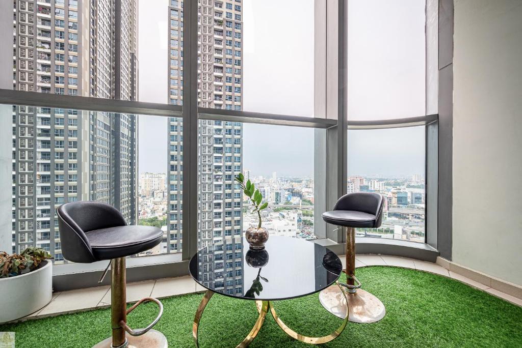 Landmark 81 Condotel Sunrise Garden