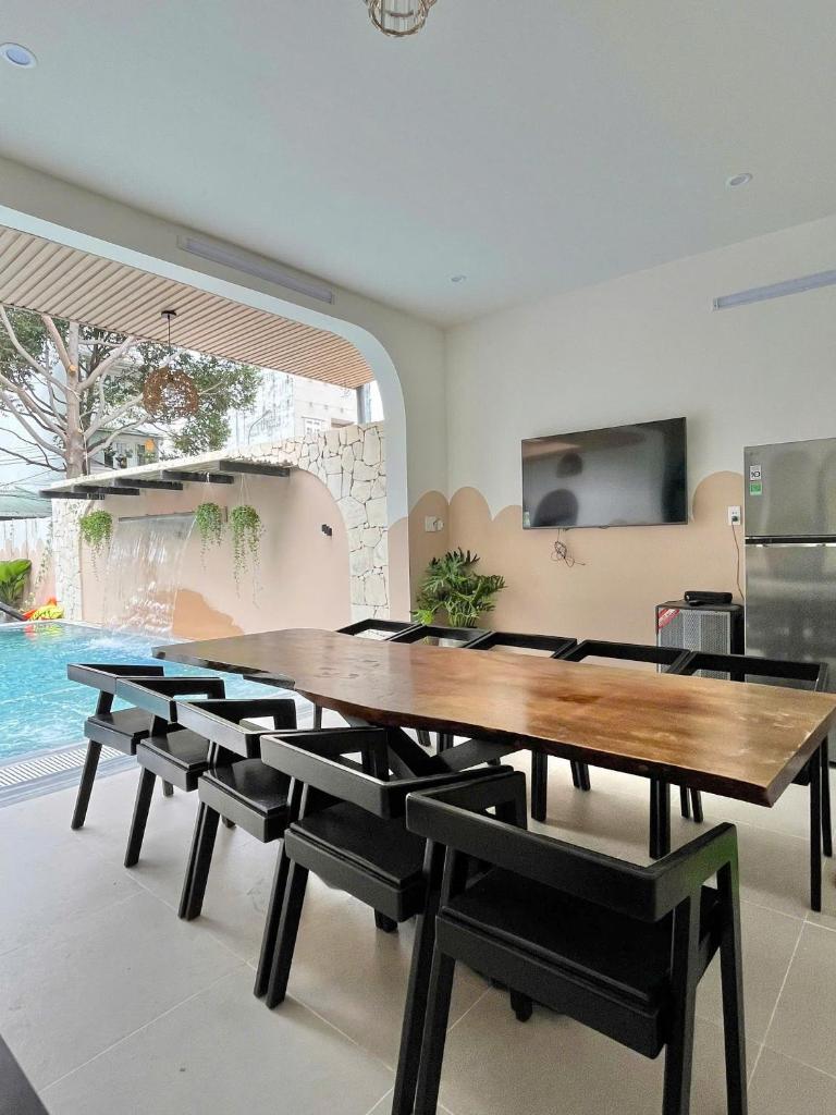 Sun VILLA - GẦN BÃI SAU - 7 PHÒNG NGỦ