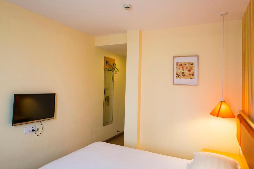 Home Inn Changchun Qianjin Street Weixing Road photo 1