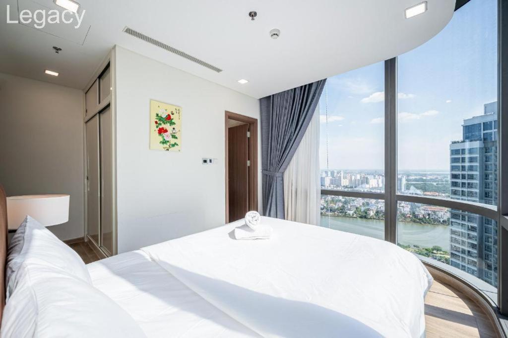 Landmark 81 Legacy Inn