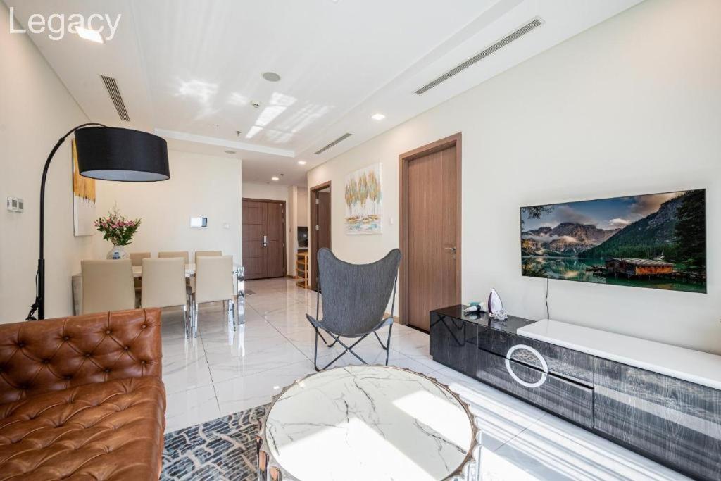 Landmark 81 Legacy Inn