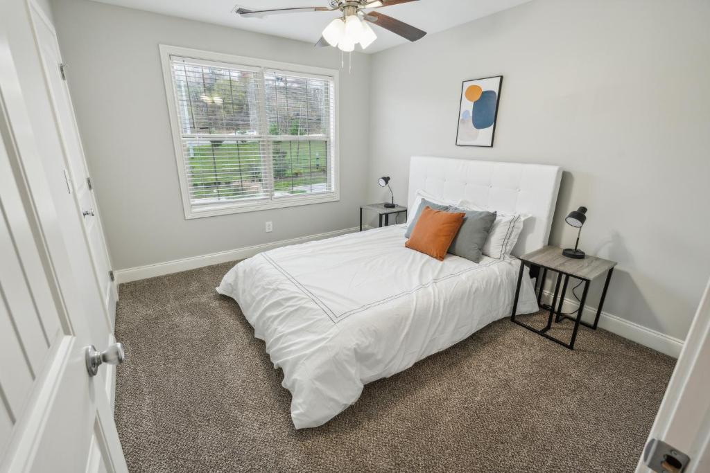 Biltmore Luxury 1517 #2 Townhomes L 2bd 2 Bth image