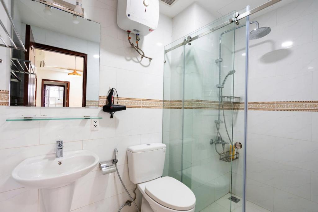 Cozy 3-BR in the center of District 7