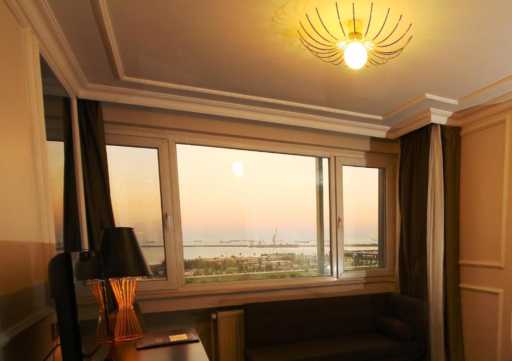 North Point Hotel photo 2