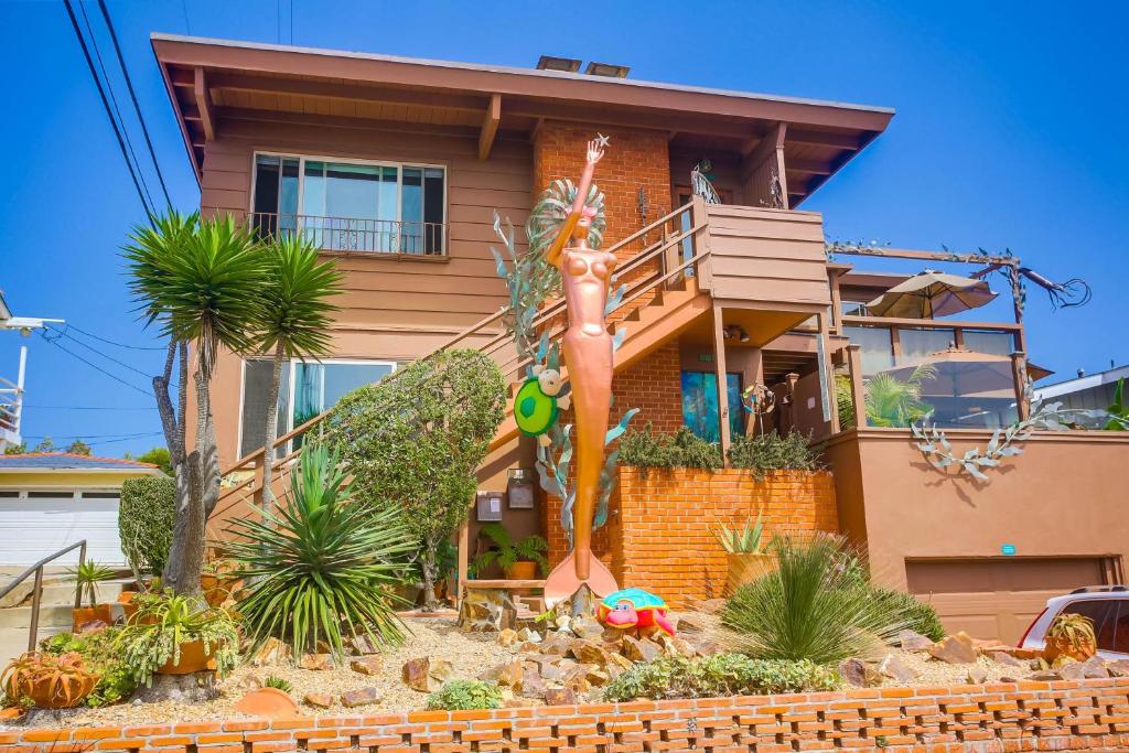 Above the Beach image