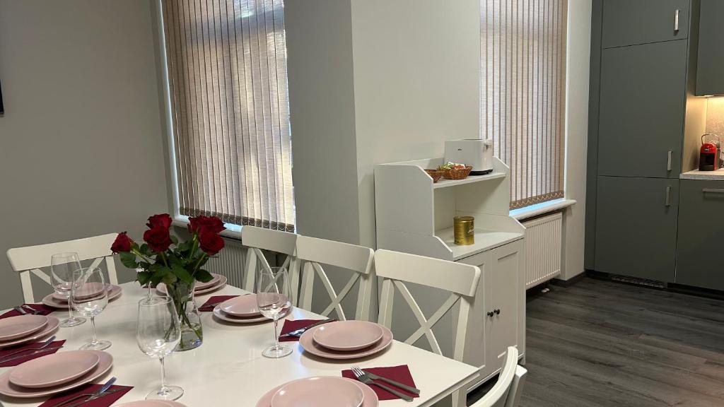 LAIMA RENDEZVOUS APARTMENTS Room Type - Five-Bedroom Apartment