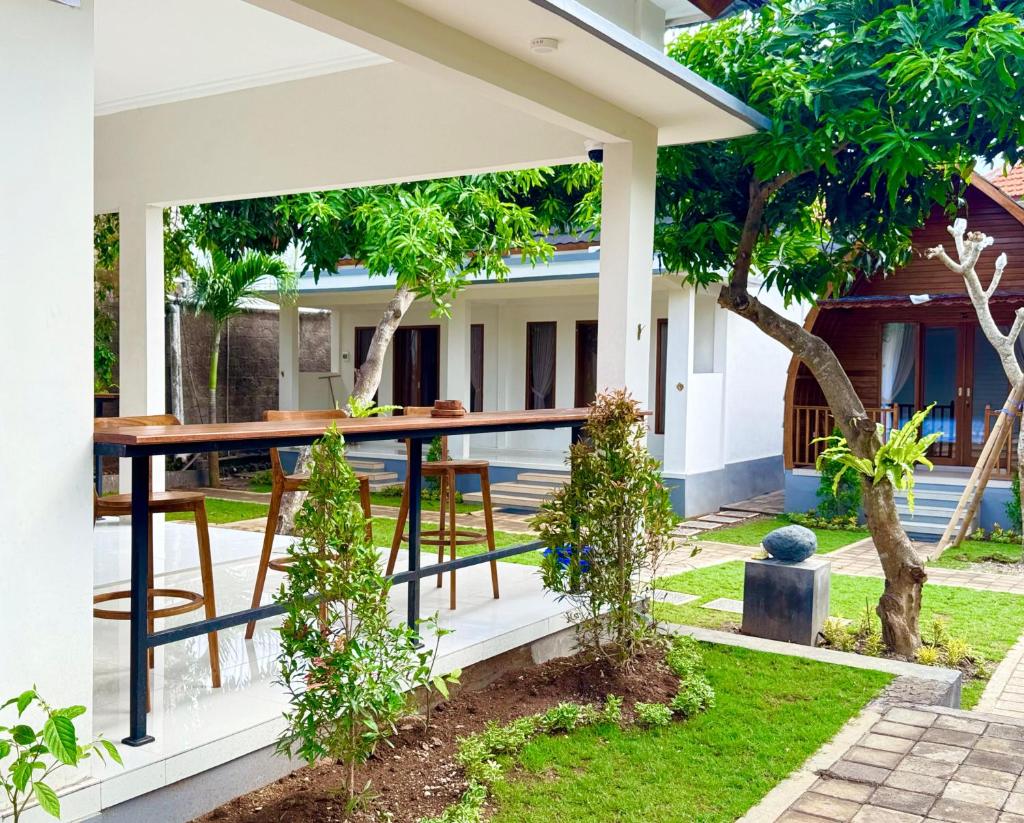Ungasan Center Hostel - Tap to explore photos