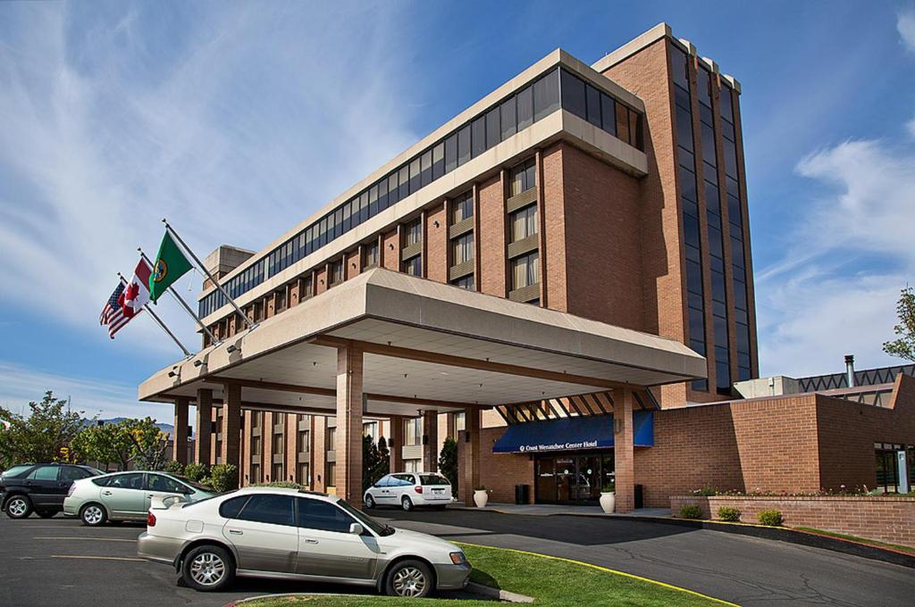 Coast Wenatchee Center Hotel image