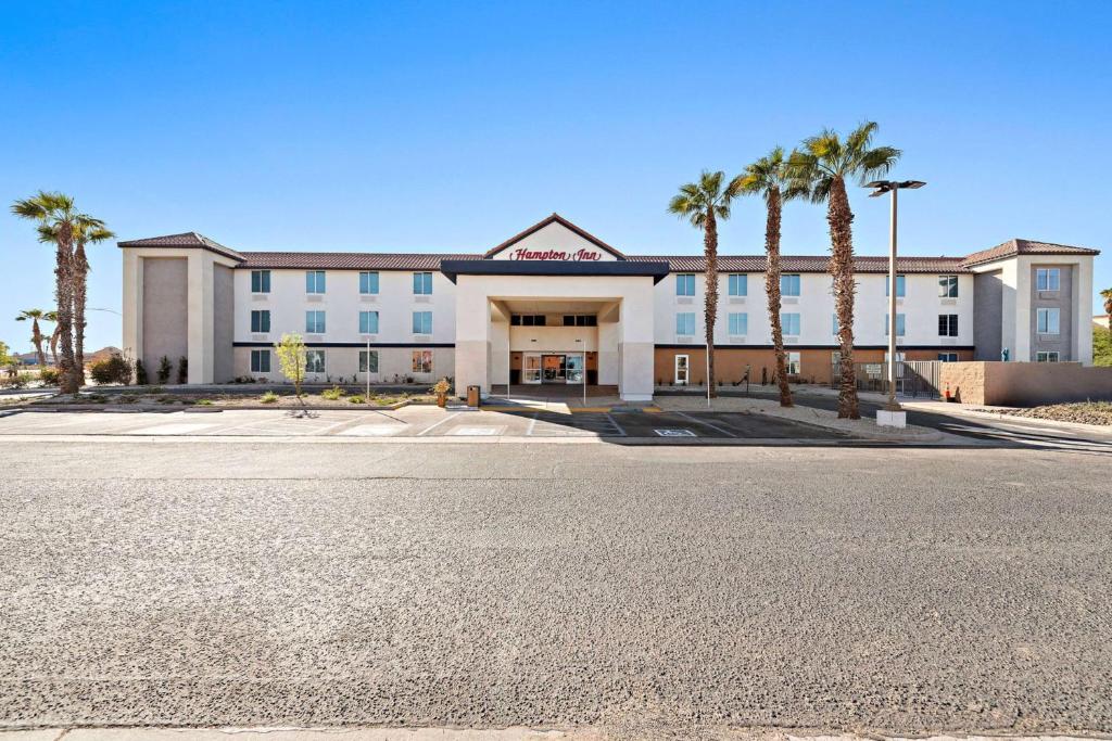 Holiday Inn Express Calexico, an IHG Hotel image