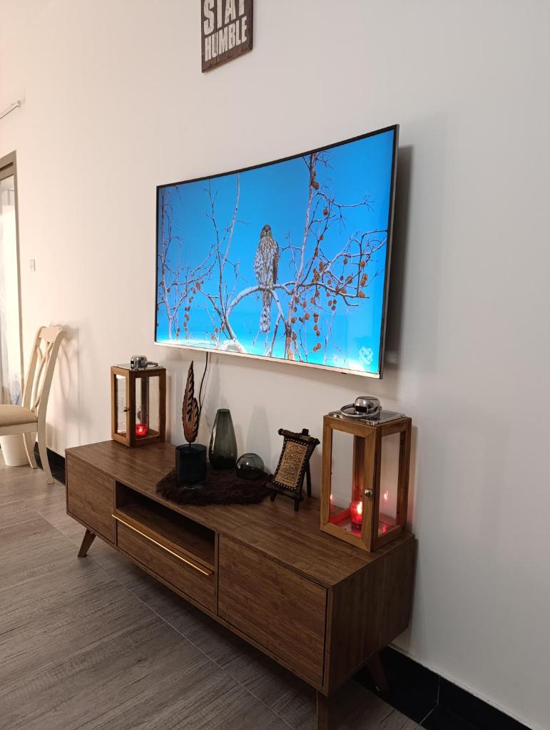 entire Luxury and family One Bed Room living Room in front Of Beach photo 4