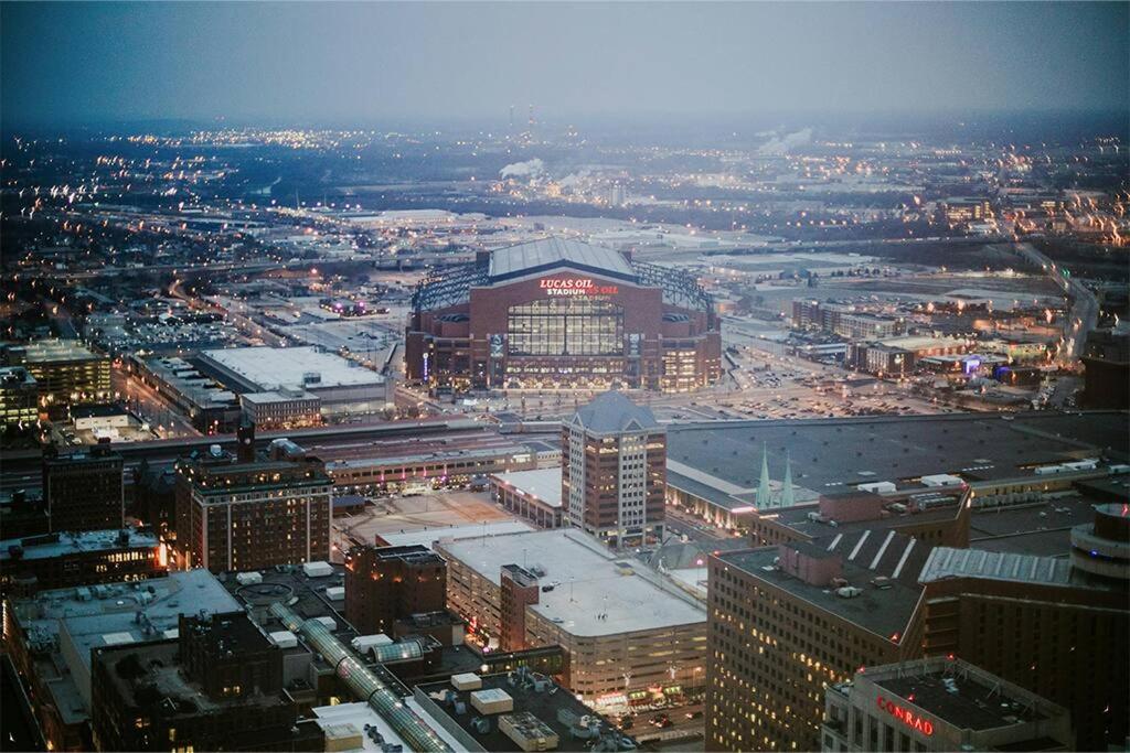 Amazing New Home Minutes To Downtown & Stadium! image