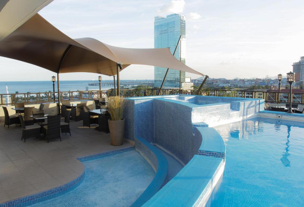 Hotel Bahía Suites photo 3