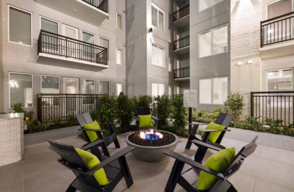 Resort-Style Apartments near The Galleria image