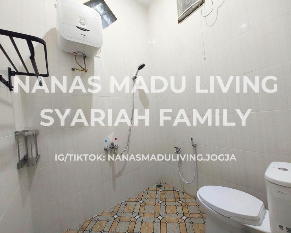 Nanas Madu Living Syariah Family photo 2