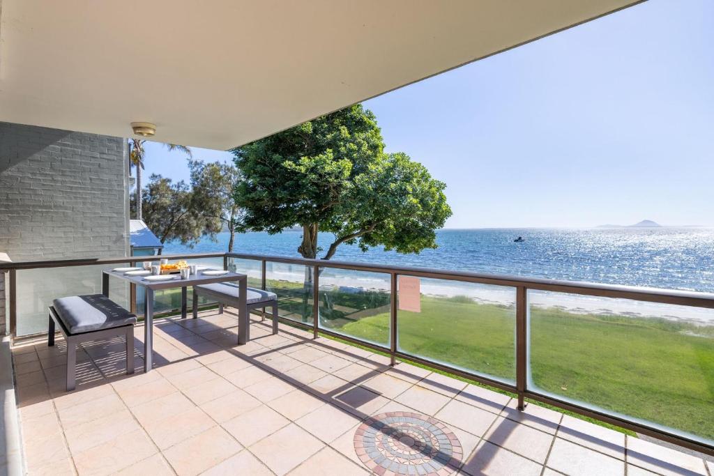 Boondelbah 4, 29 Soldiers Point Rd - waterfront bliss photo 2