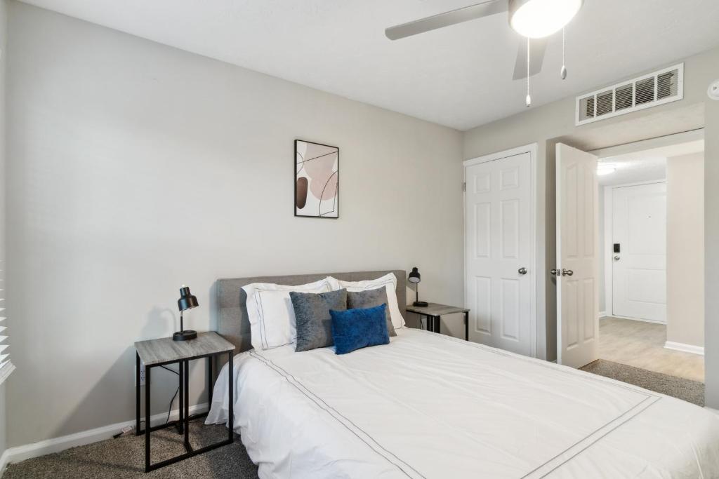 Halsten At Vinings 3214 Spacious 1 Bed 1 Bath image