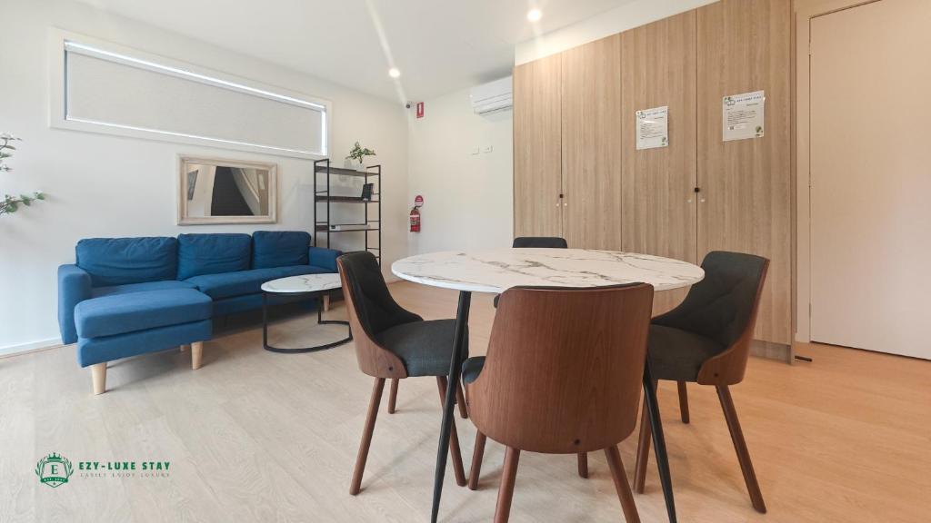 Urban living Spaces in Vibrant Neighborhood - Room 13 photo 4