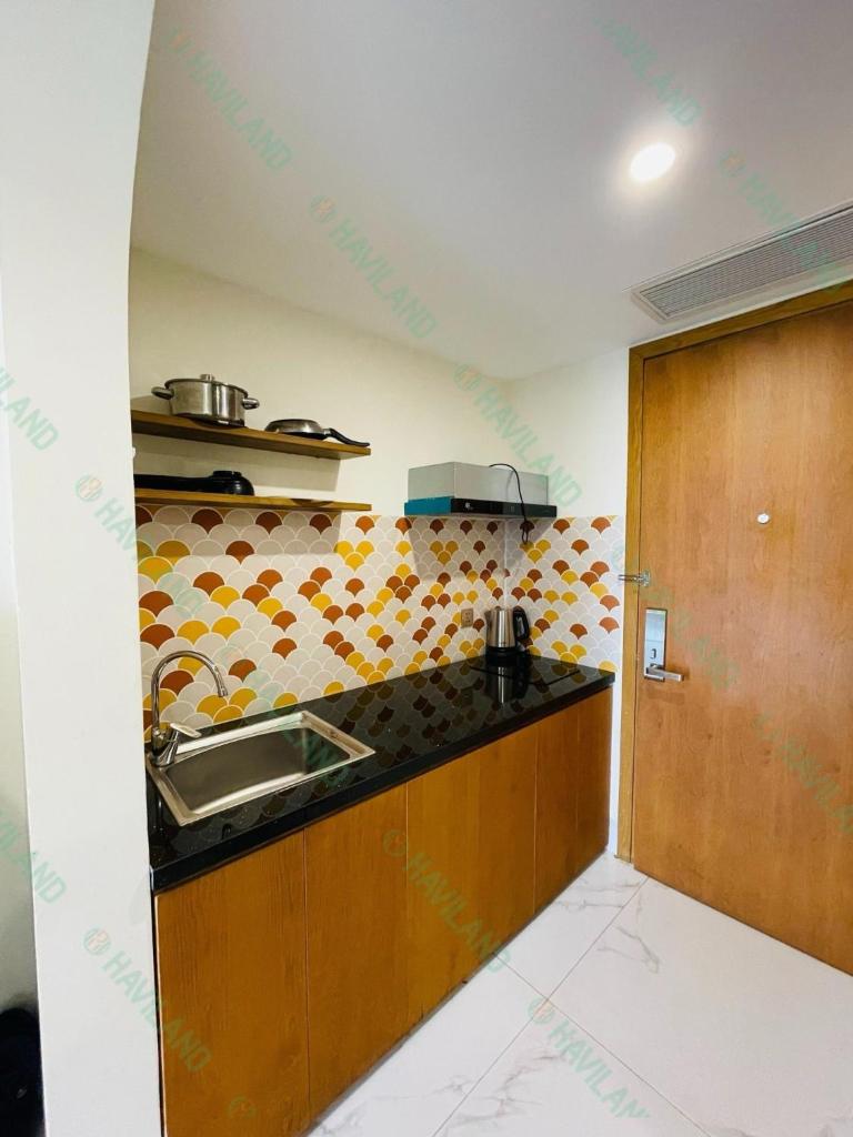 OYO 541 Maple Suite Hotel